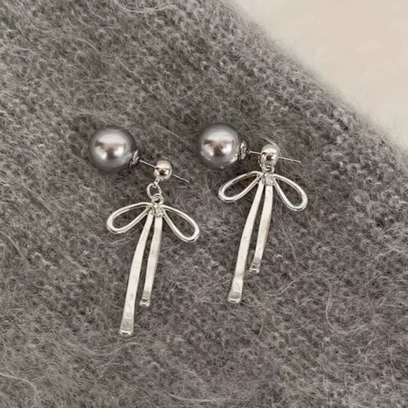 NEW Tabitha Tahitian Pearl Silver Bow Drop Earrings - Picture 4 of 5